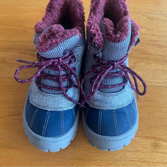 Winter boots Size 11 - Picture 2 of 6